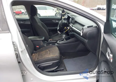 2019 Kia Forte Lxs z USA, uszkodzony, nr VIN 3KPF24AD3KE074522